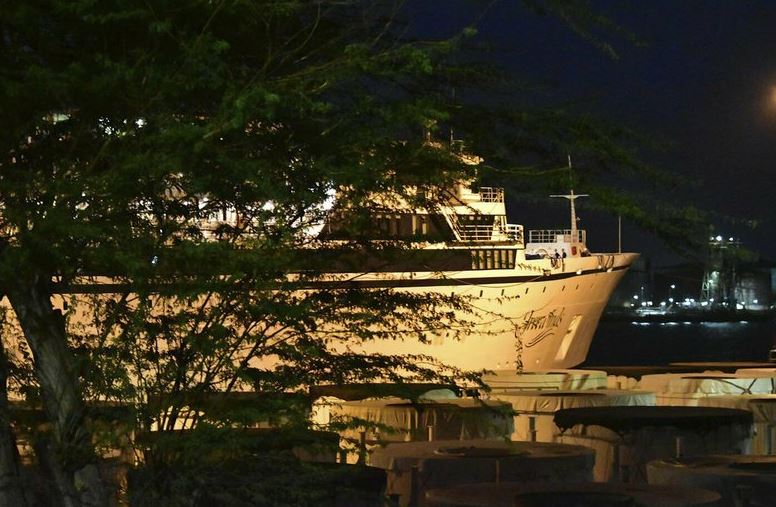 Curacao: Scientology ship to remain under quarantine