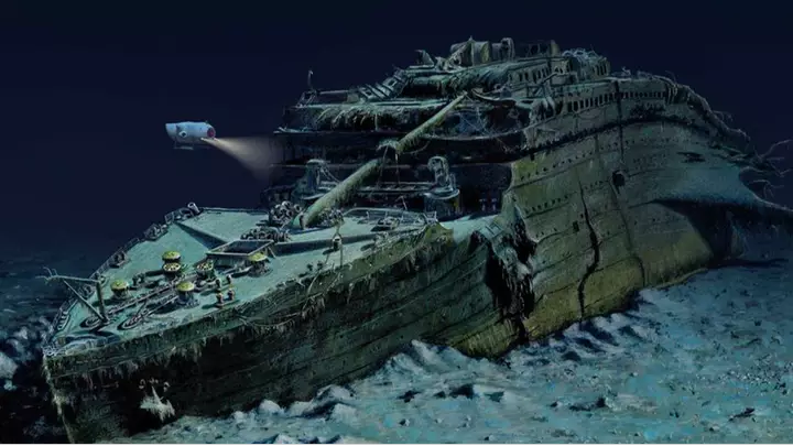Relatives of Titanic victims demand adventurers stop visiting wreck