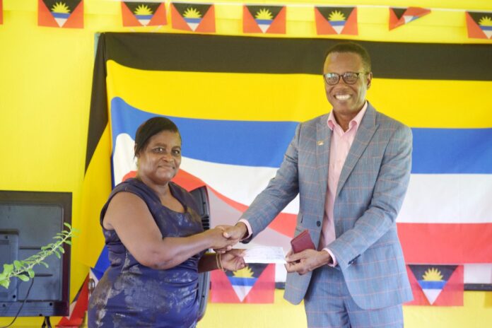 Dean Jonas donates to the schools within the St George Community